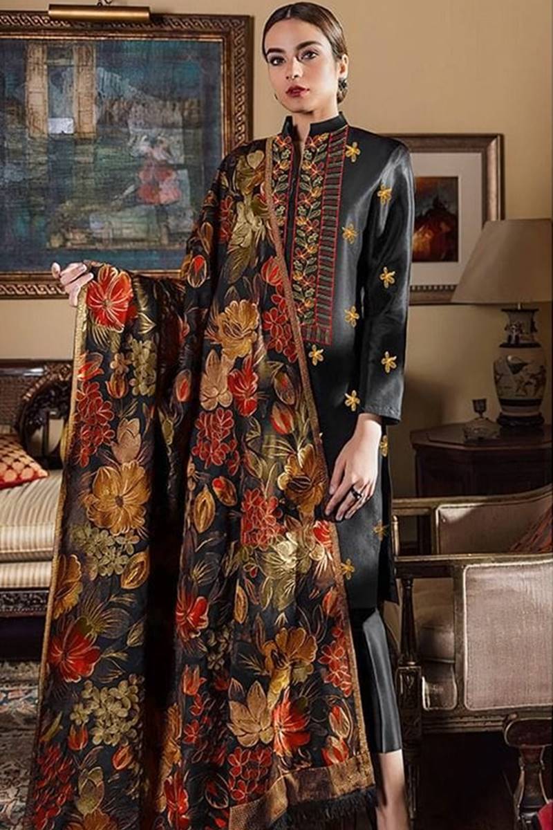 BR-190 Black Dhanak Embroidered 3pc Wt